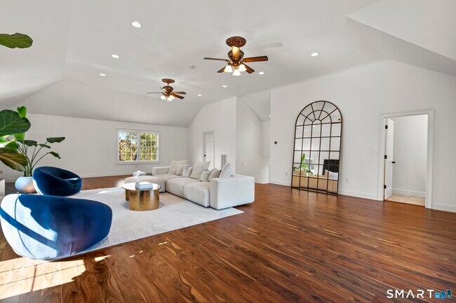 Building Photo - 34 Birdseye Rd