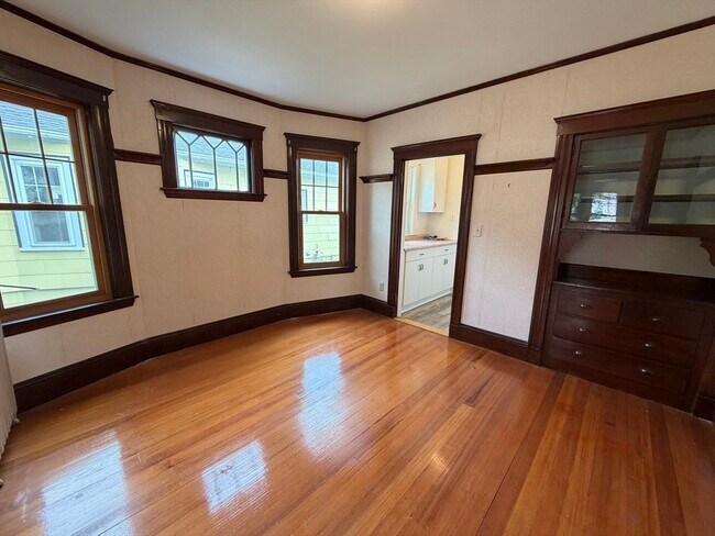 Building Photo - 115 Beech St
