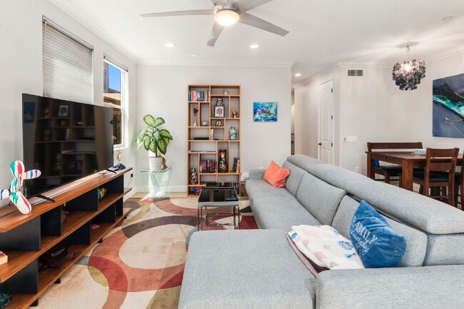 Building Photo - Your Furnished Coastal Escape Awaits!