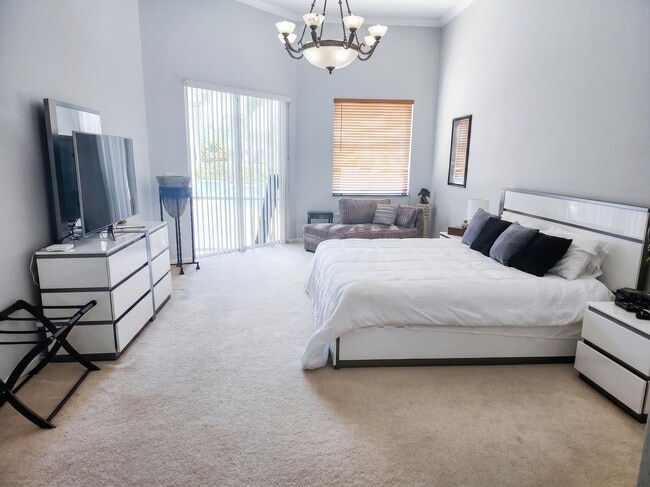 Building Photo - 11727 Paradise Cove Ln