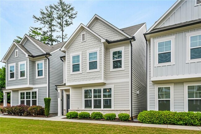 Building Photo - 791 Belrose Dr SE