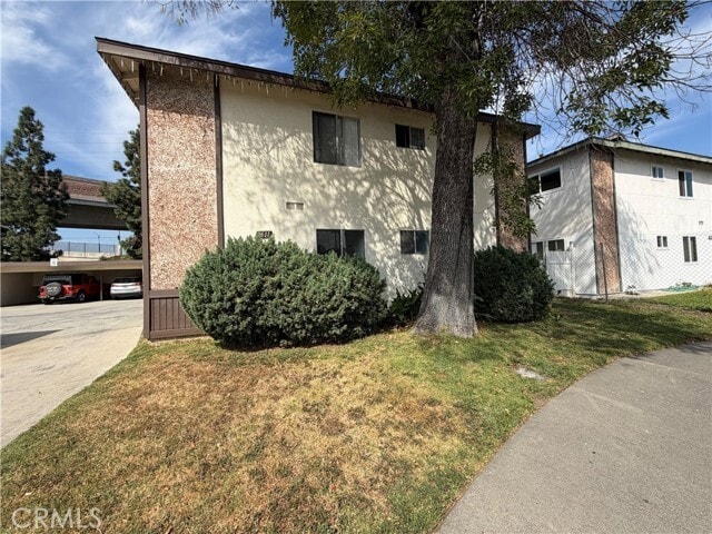 Building Photo - 1611 Picadilly Way