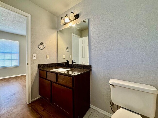 Building Photo - 633 NW 121st St