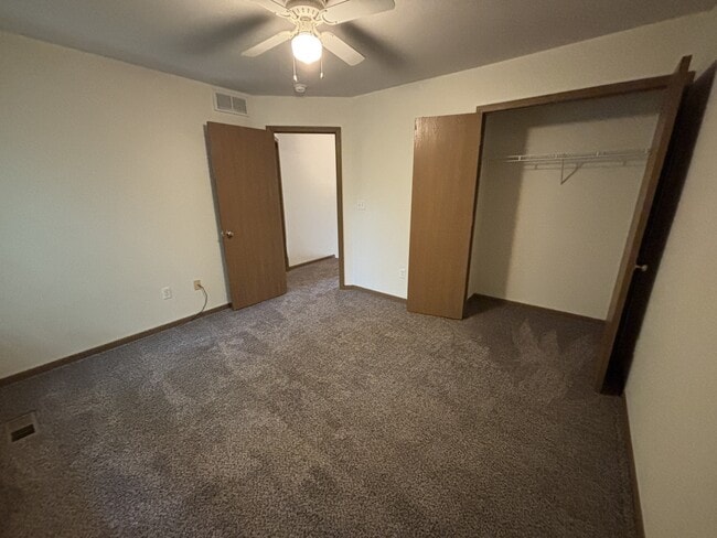 Building Photo - 314 Burnside Dr
