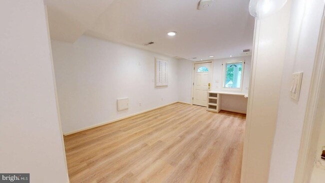 Building Photo - 4145 21st Rd N