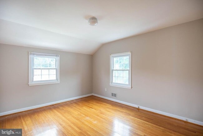 Building Photo - 5513 5th St S