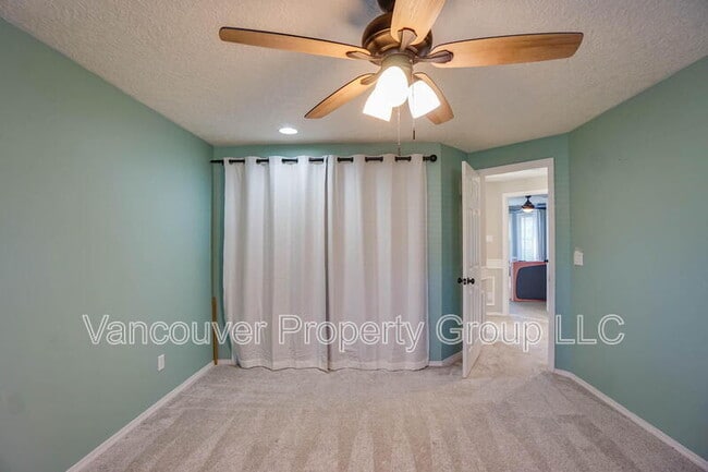 Building Photo - 2821 SE 138th Loop