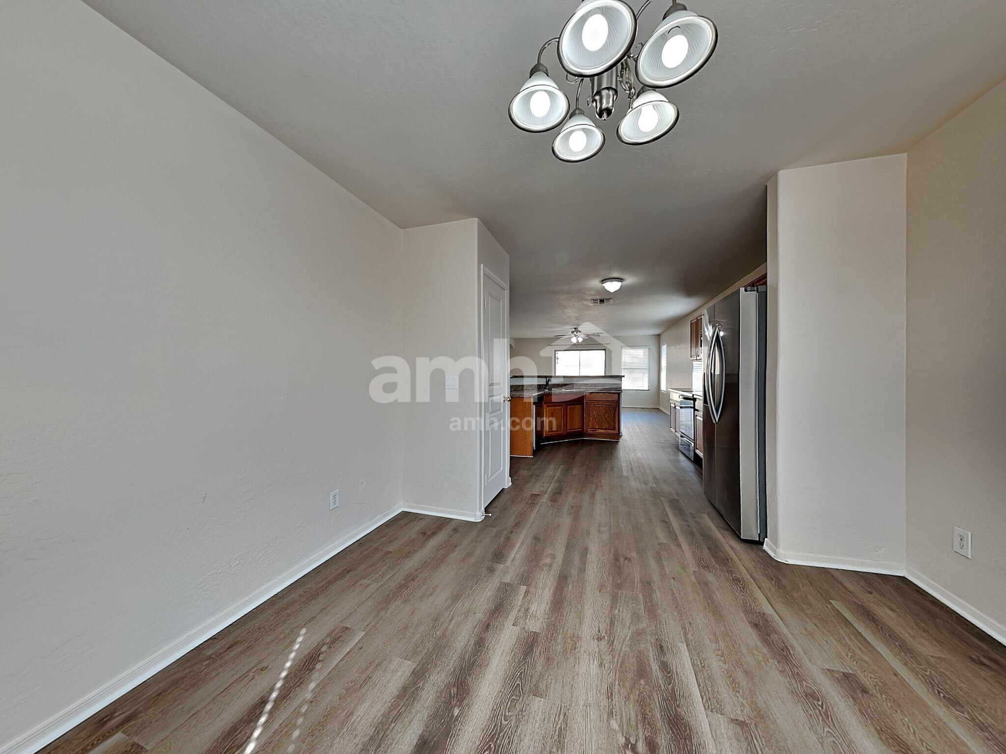 Building Photo - 11210 W Rio Vista Ln