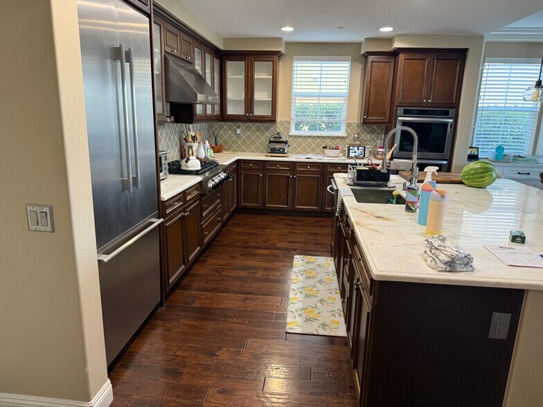 Building Photo - 22360 Driftwood Ct