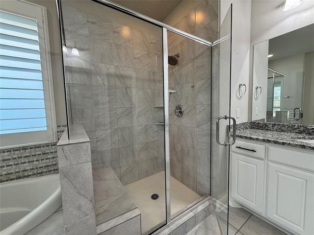 Building Photo - 509 Lomax Ln