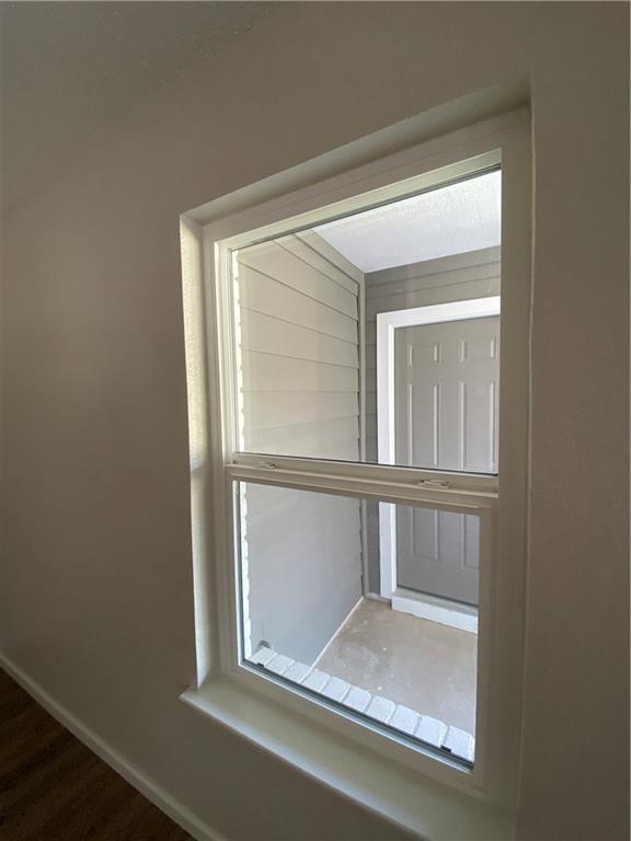 Building Photo - 1715 Shadowview Dr
