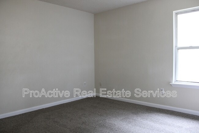 Building Photo - 965 Banyan Dr