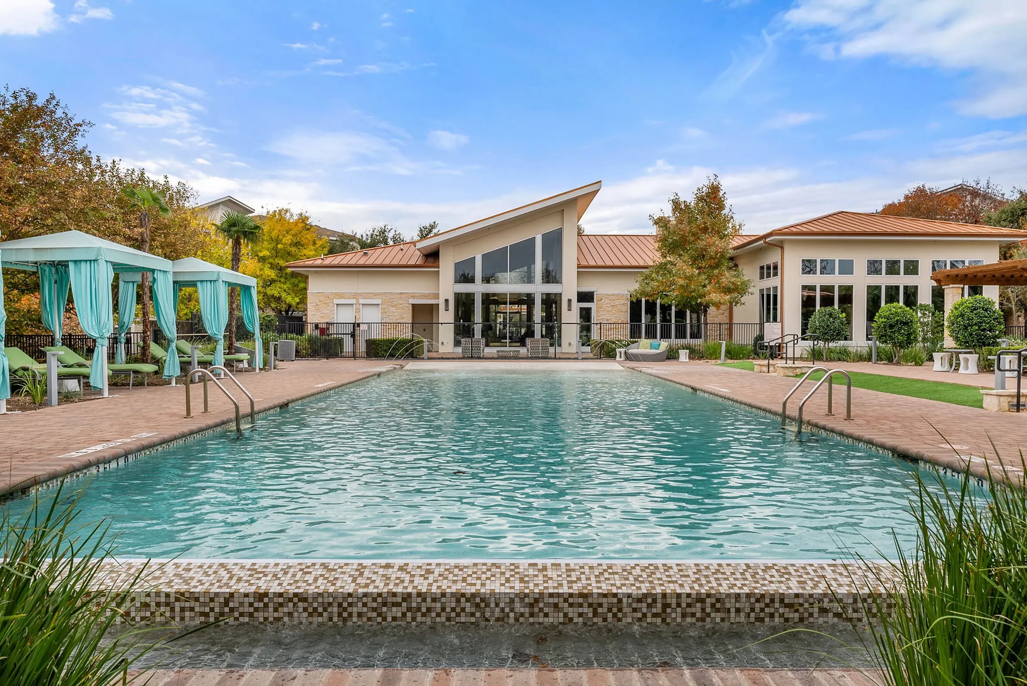 Building Photo - 12700 Ridgeline Blvd