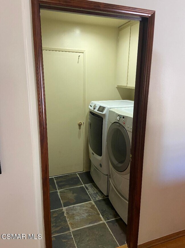 Building Photo - 2141 Basswood Ct