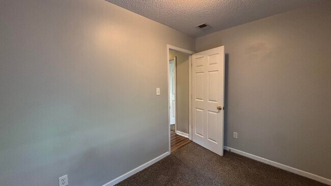 Building Photo - 5491 Milton Ridge Dr