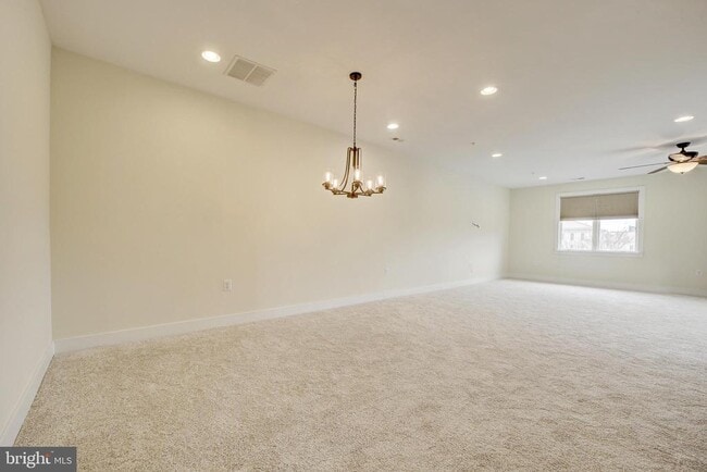 Building Photo - 620 McKenzie Ave