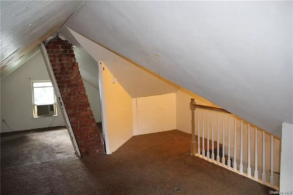 Building Photo - 35 S Chestnut St