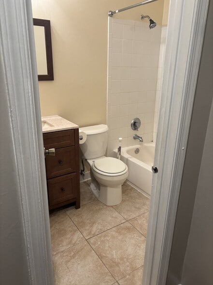 Building Photo - 1495 Lowell Ct