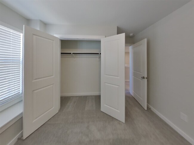 Building Photo - 22809 Terrazzo Dr