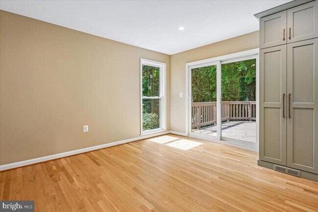 Building Photo - 1710 Chesterford Way