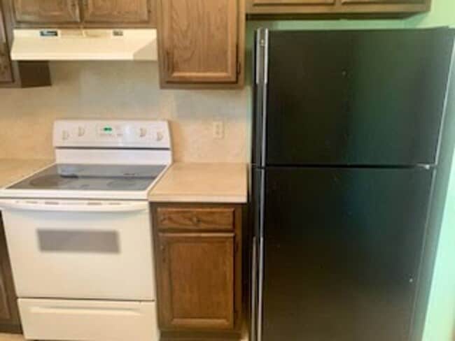 Building Photo - Spacious Heights 3 Bed!