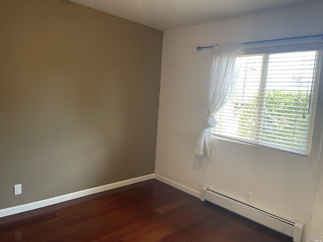 Building Photo - 124 Montego Key