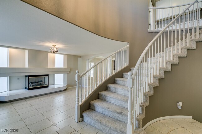 Building Photo - 685 Lynmar Ct