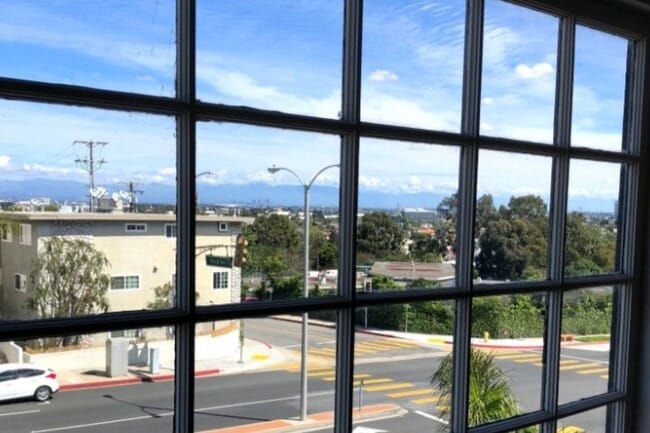 Building Photo - 1460 Manhattan Beach Blvd