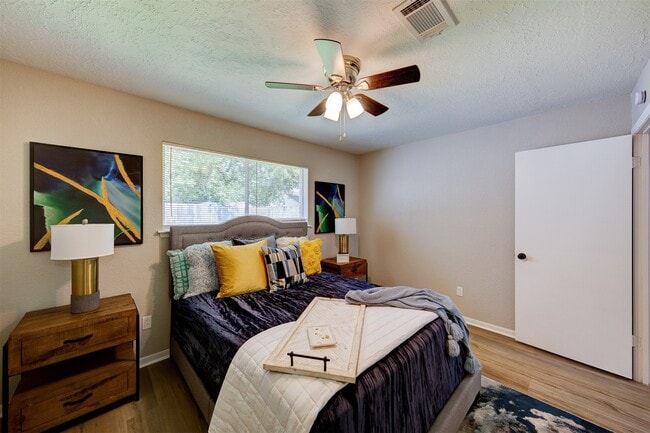 Building Photo - 8511 Honeysuckle