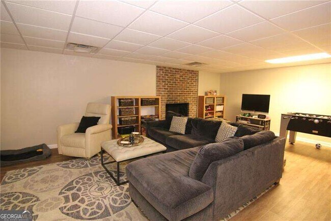 Building Photo - 3571 Sunderland Cir NE