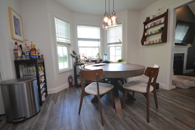 Building Photo - 4505 Whistling Way