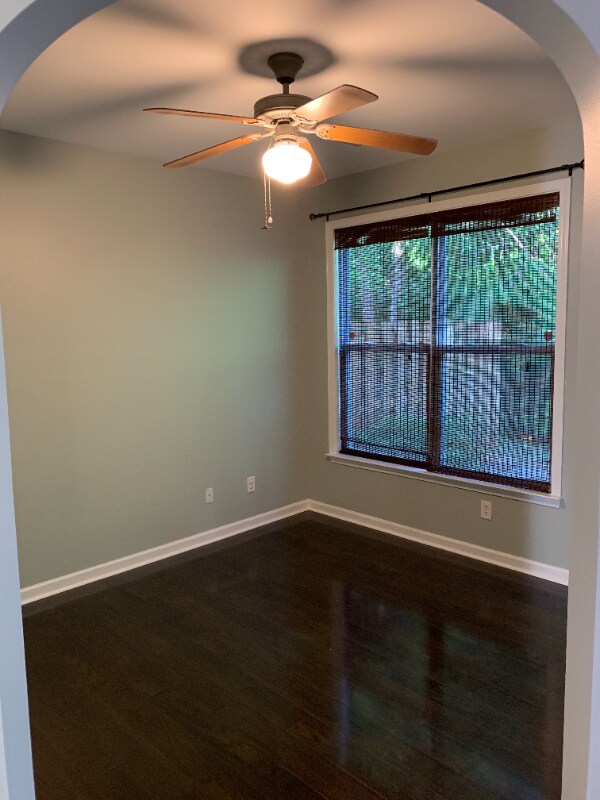Building Photo - 397 Grayson Way