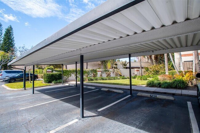 Building Photo - 2411 Gallery View Dr