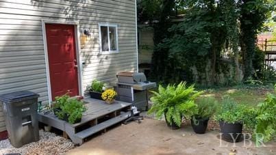 Building Photo - 601 Jackson St