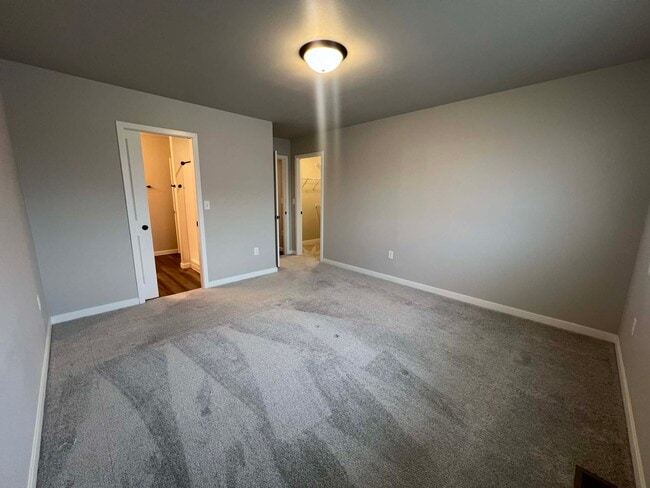 Building Photo - 1311 Marlys Dr W