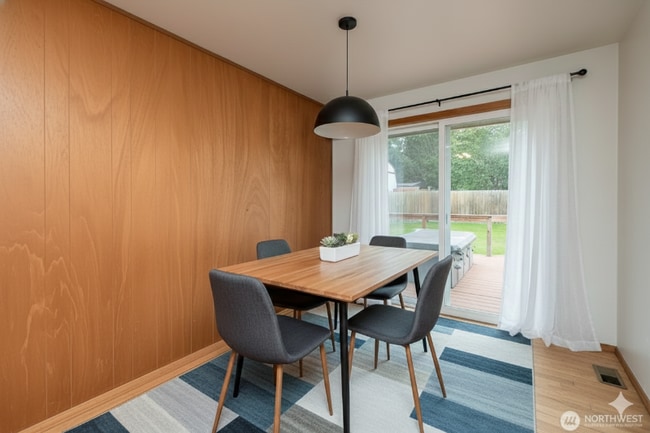 Building Photo - 426 10th St