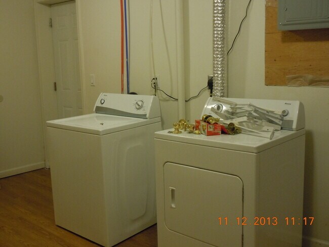 Building Photo - 314 5th St NW