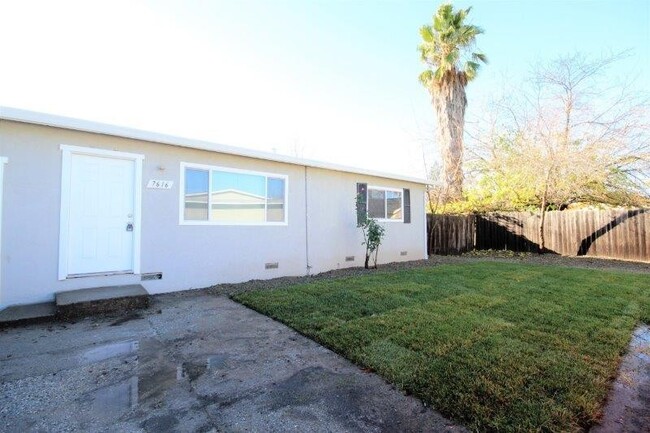 Building Photo - Gorgeous Remodeled Home