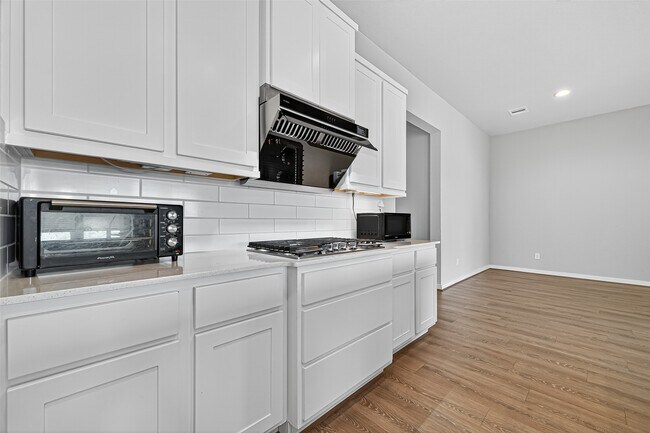 Building Photo - 28611 Hannahs Harbor Ln