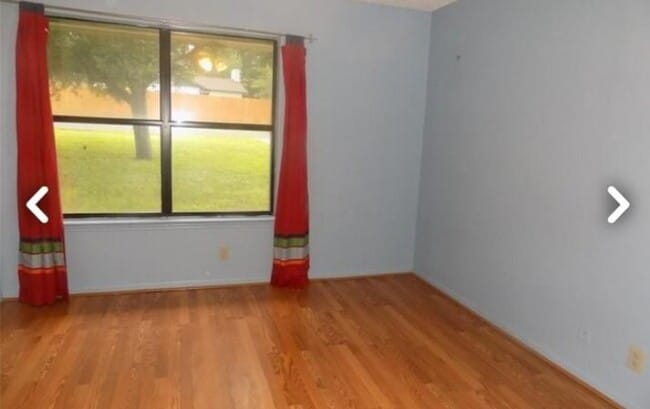 Building Photo - 209 Oak Crest Ln