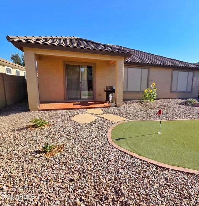 Building Photo - 18014 W Carmen Dr