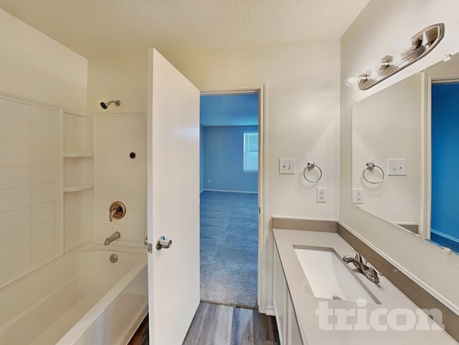 Building Photo - 2925 Paint Brush Pl