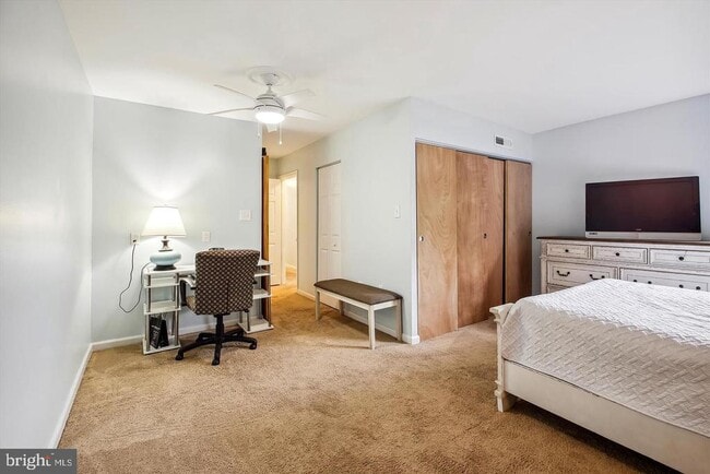 Building Photo - 21 Silverwood Cir