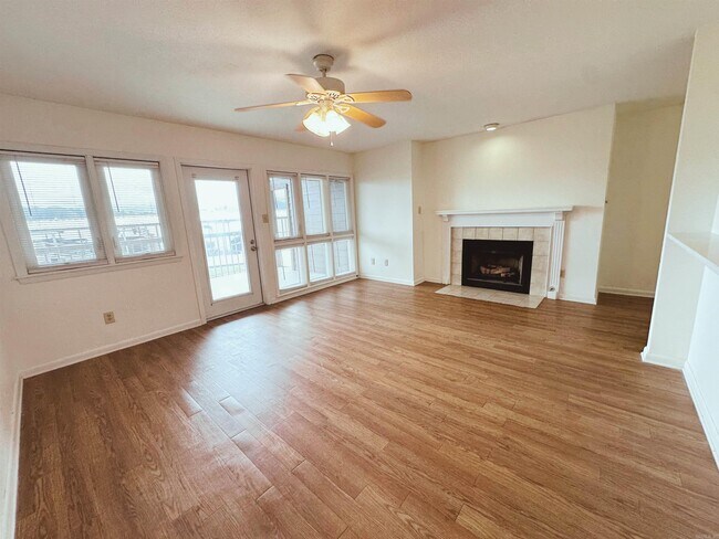 Primary Photo - 142 Lake Hamilton Dr