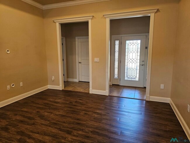 Building Photo - 209 Almond Tree Ln