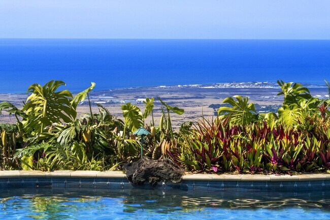Building Photo - Luxurious Oceanview Getaway w/Private Pool...