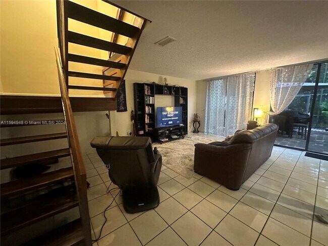 Building Photo - 9876 Costa Del Sol Blvd