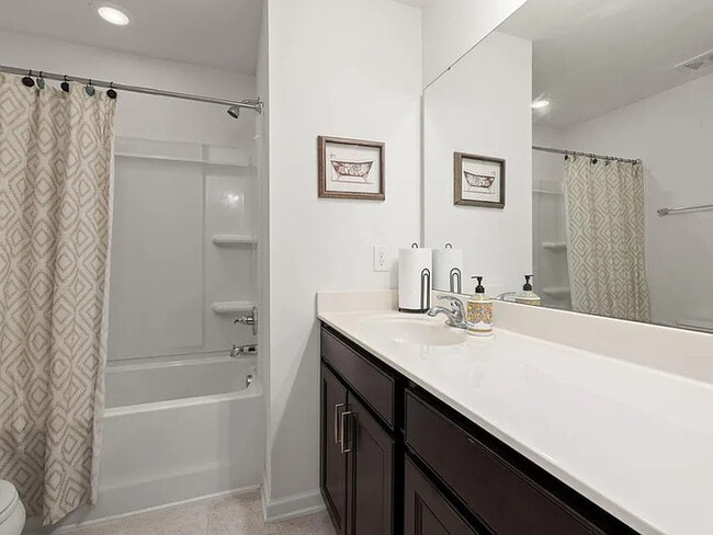 Building Photo - Lease OR Lease to Own