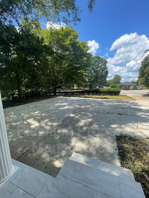 Building Photo - 3757 Peachtree Corners Cir