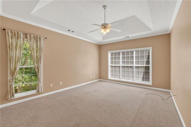 Building Photo - Spacious 5BR Home with Bonus Room & Private Backyard in Stockbridge